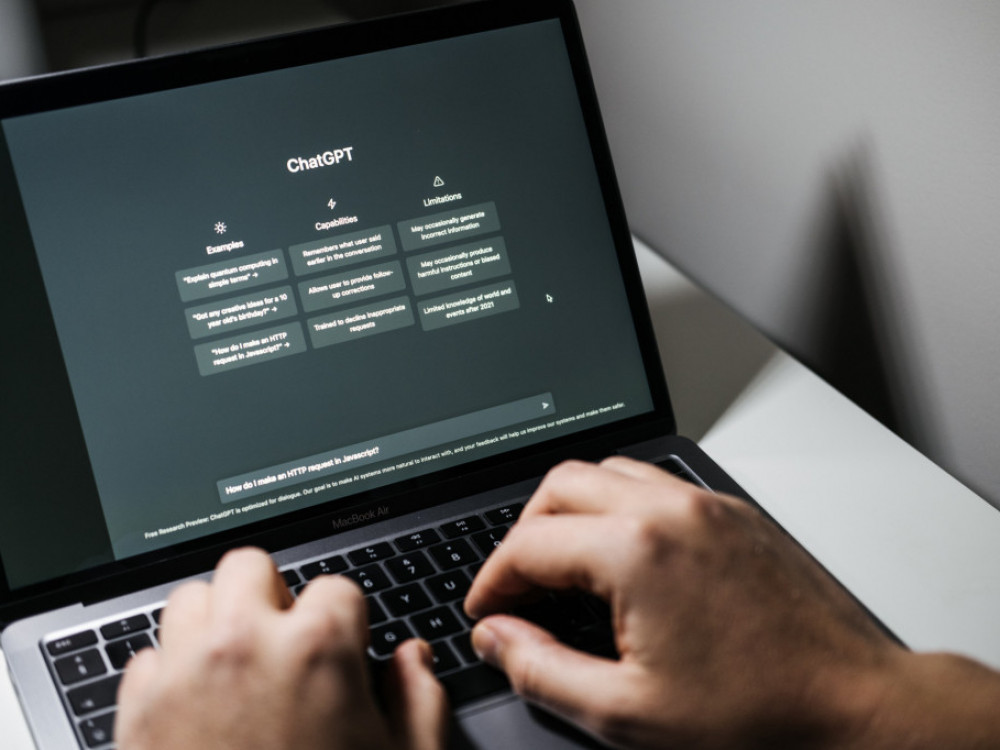 Се бараат „шепкачи за вештачка интелигенција“ за плата од 335 илјади долари