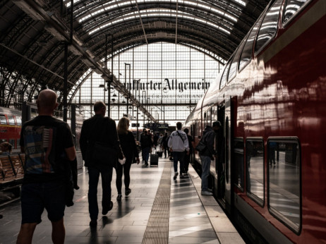 Германија од мај воведува евтин јавен транспорт