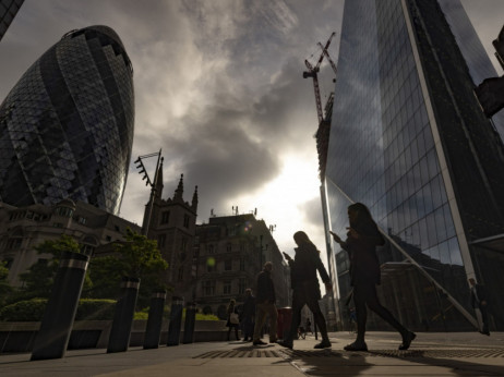 Дури 73 отсто вработени во Лондон би дале отказ наместо да се вратат во канцеларија