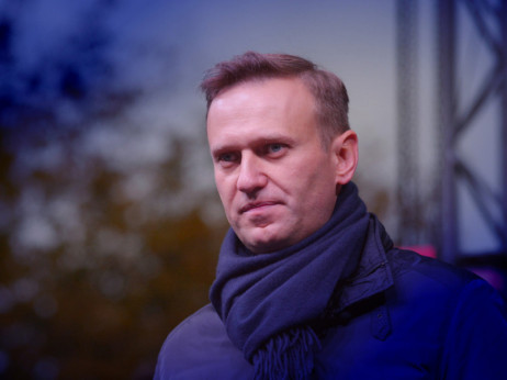 Стотици приведени во Русија додека земјата тагува за Навални