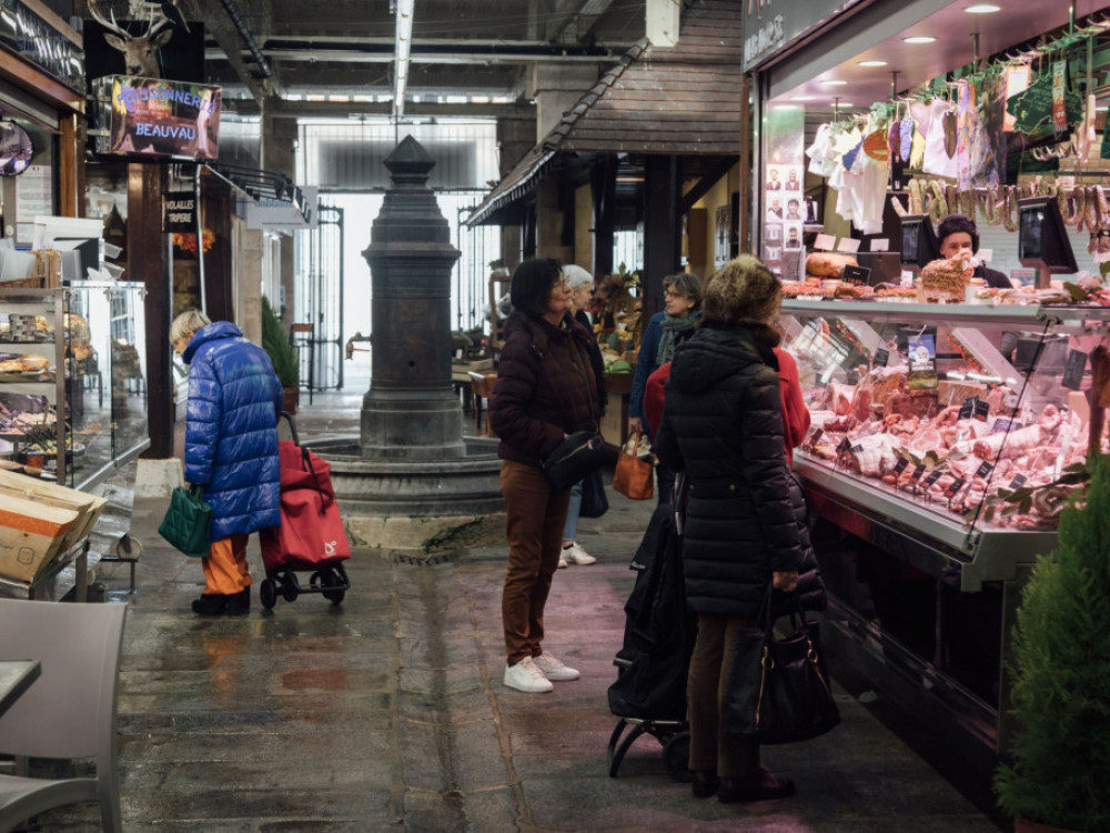 Рекордна инфлација во Франција, нов притисок врз ЕЦБ и Макрон