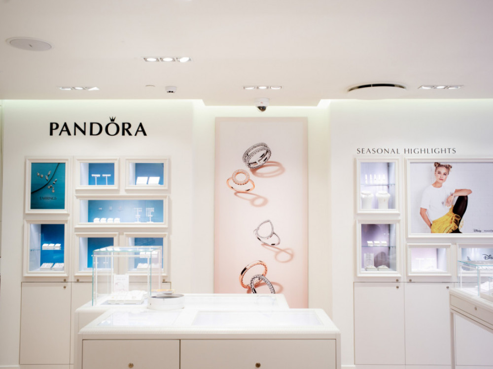 „Пандора“ ќе произведува накит од рециклирано злато и сребро