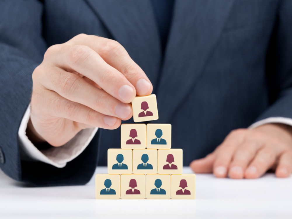 Само 16,5 проценти од директорите на компаниите од Македонската берза се жени