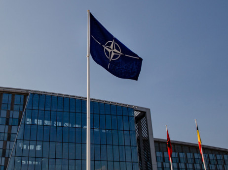 Ние во НАТО: Западно наместо старото советско и југословенско оружје