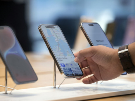 „Епл“ блиску до договор со кој ќе го стави ЧетГПТ на ајфон