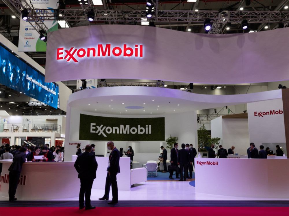 Поради енергетската криза, платата на директорот на „Ексон“ скокна за 52 отсто