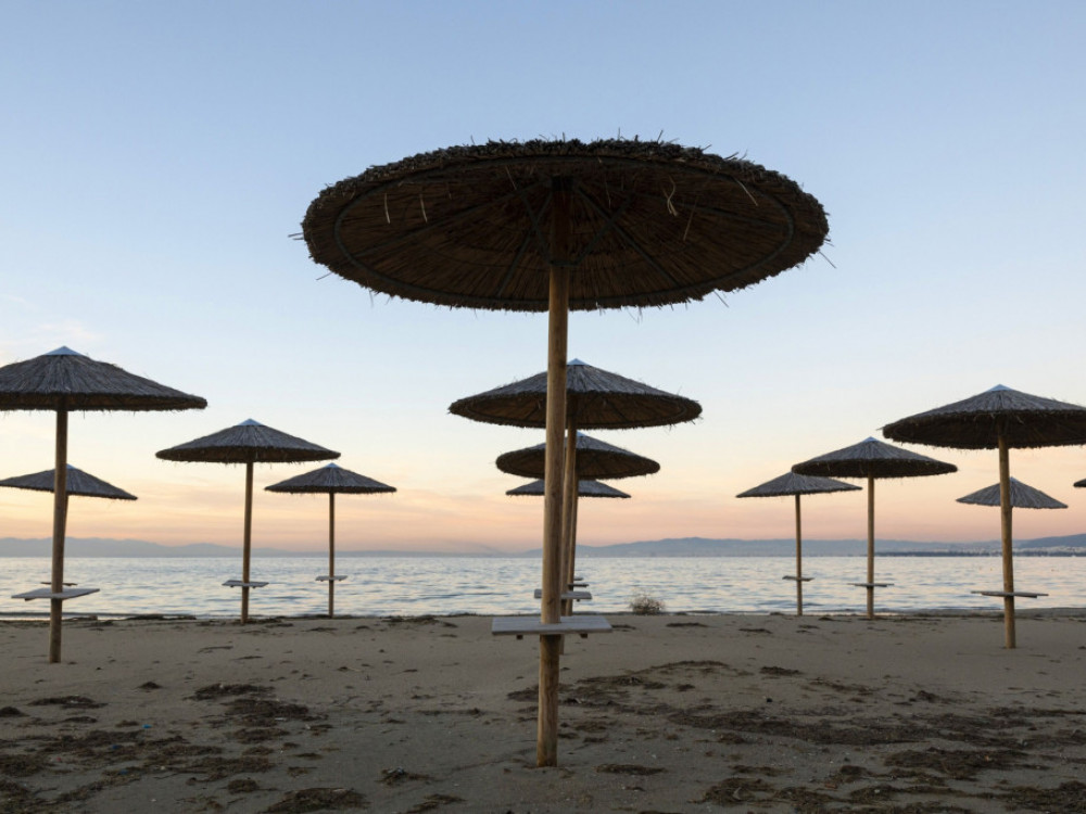 Пет вести за почеток на денот: Колку би платиле за одмор?