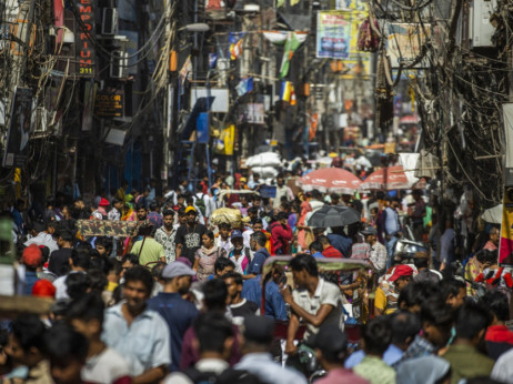 ОН: Индија ја престигна Кина и стана најнаселена земја во светот