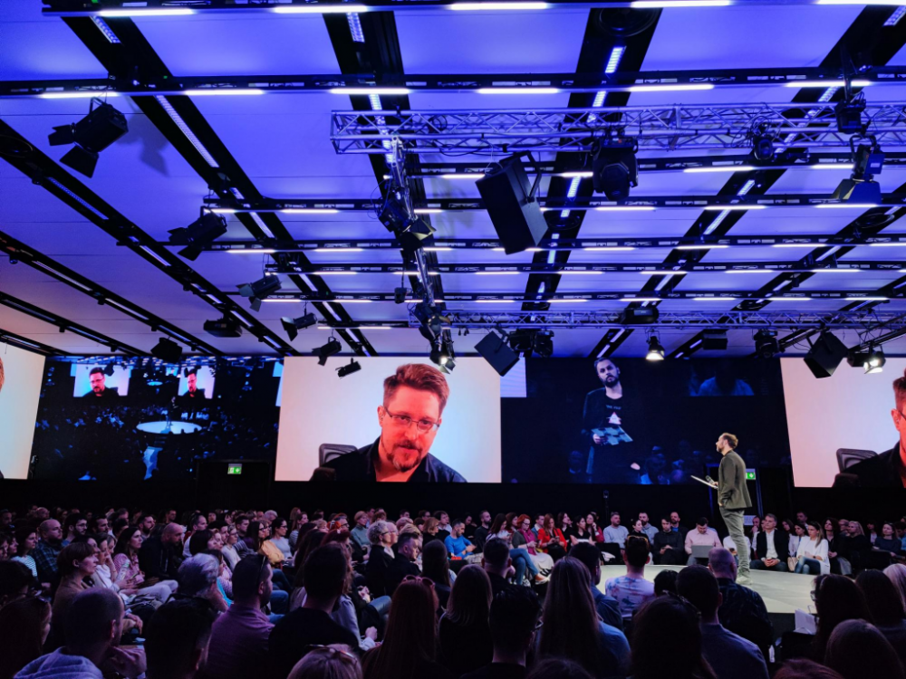 Сноуден: ВИ и ЧетГПТ се уште поголема закана за приватноста