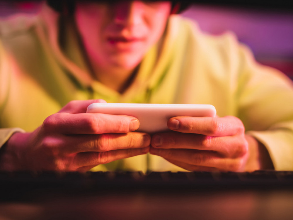 „Сони“ падна на берзата по објавата за пад на популарноста на телефоните