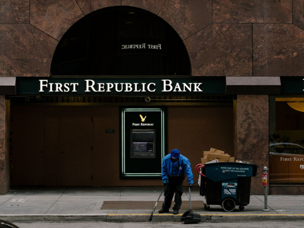 Тоне уште една банка во САД, „ЏП Морган“ ќе ја спасува со преземање