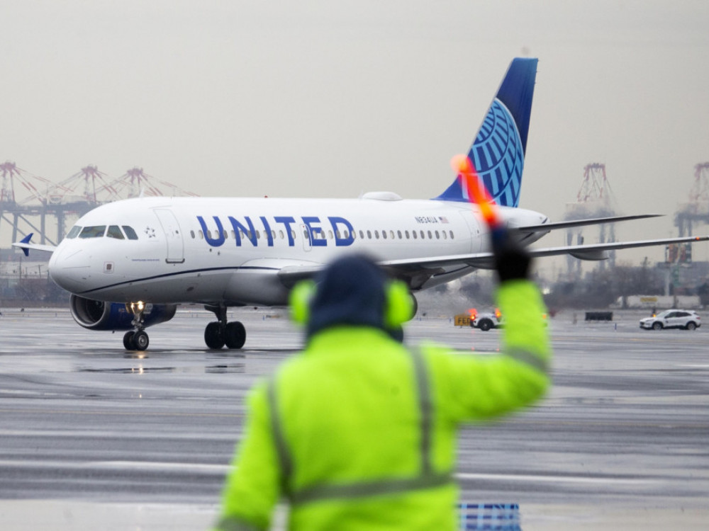 „Јунајтед ерлајнс“ ќе вработи вкупно 50.000 работници до 2026 година