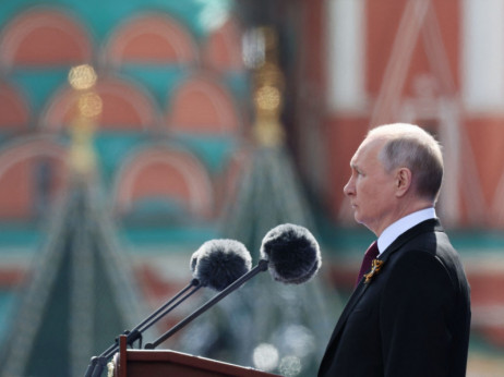 Путин го обвини Западот за оркестрирана војна против Русија