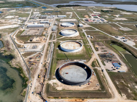 САД купуваат три милиони барели нафта, резервите им се на 50 отсто
