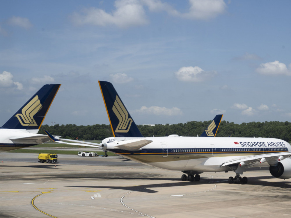 Еден починат во лет на „Сингапур ерлајнс“ погоден од тешки турбуленции