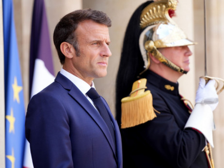 Грешките на Макрон ќе ја прогонуваат Франција, но и Европа