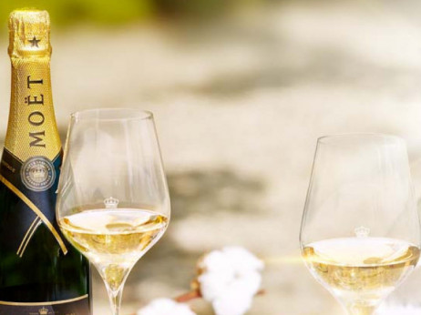 Винтиџ шампањи, освежителна летна инвестиција