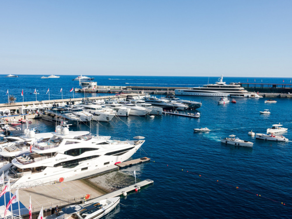 Расте популарноста на суперјахтите, но и нивното влијание врз климата