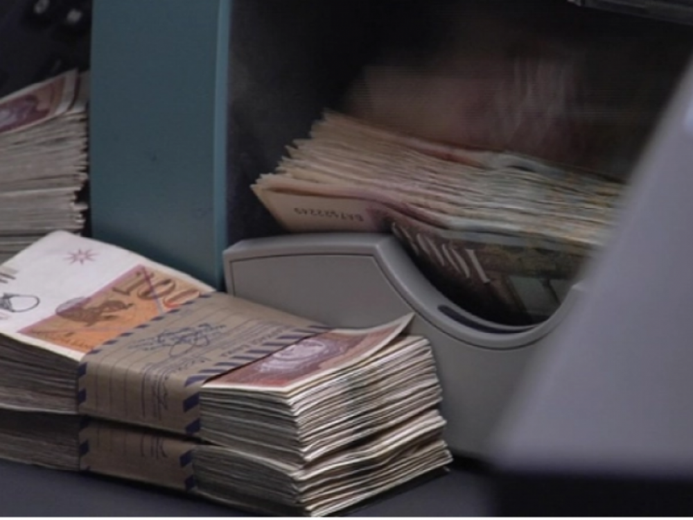 Реалната плата во Македонија ќе расте во наредните месеци