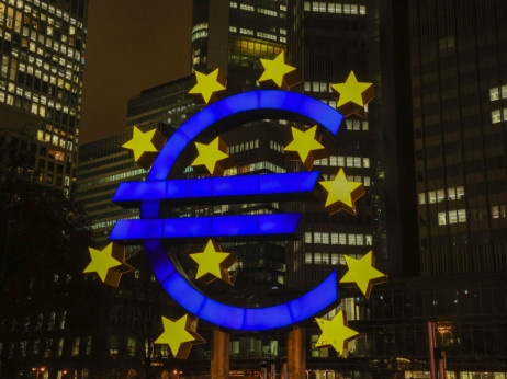 ЕЦБ до септември ќе ги зголеми каматните стапки на 4 отсто