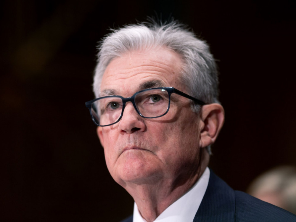 Пауел вели дека Фед нема да избрзуваат, изгледите зависат од Белата куќа