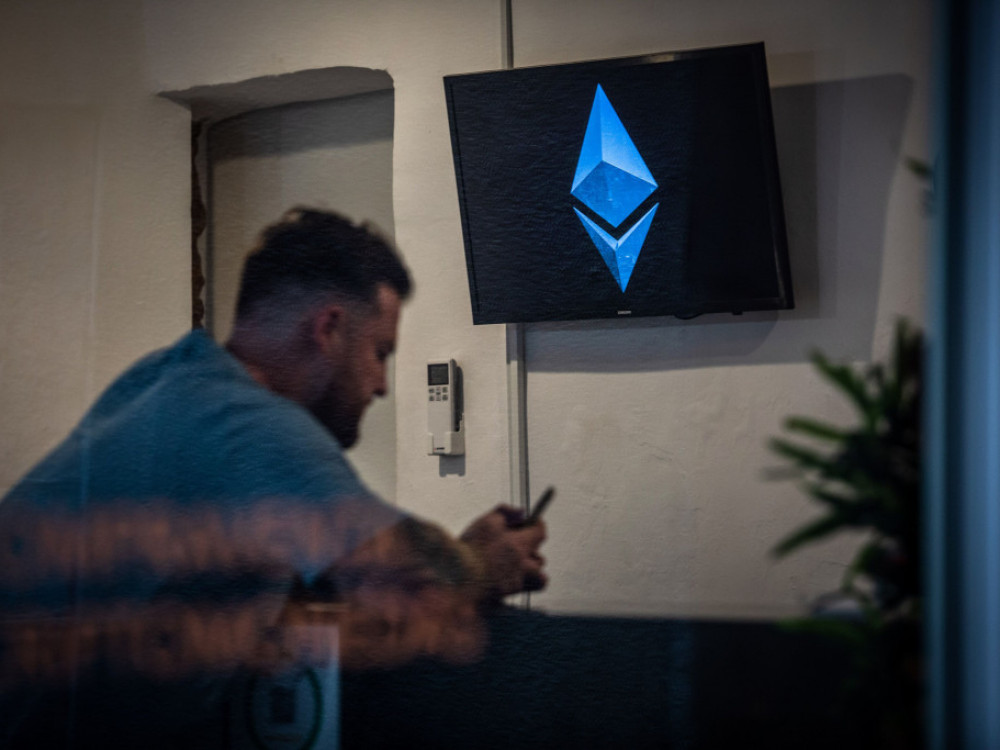 „Блекрок“ може да го одложи лансирањето на спот етер ЕТФ-ови