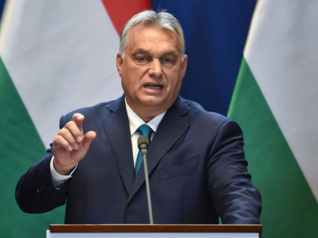 Виктор Орбан го презема претседавањето со ЕУ