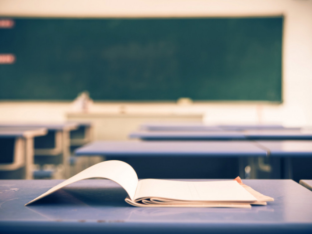 Конечно учебници: Ќе ги печати „Европа“, чинат над 15 милиони евра