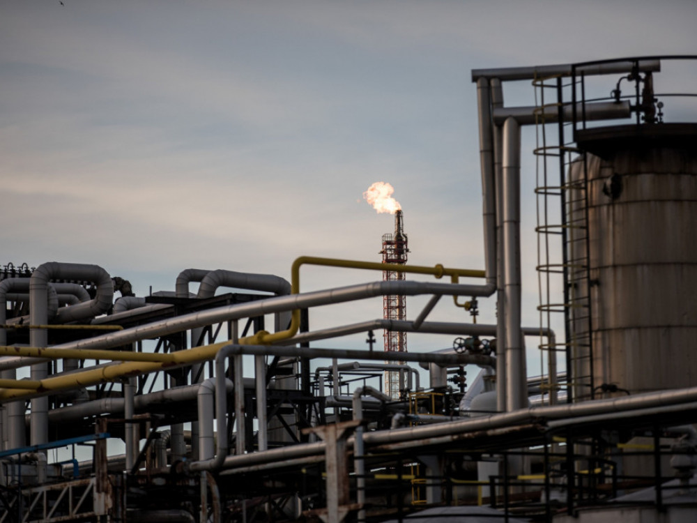 Кина ја зголеми квотата за извоз на гориво, домашната побарувачка до врв