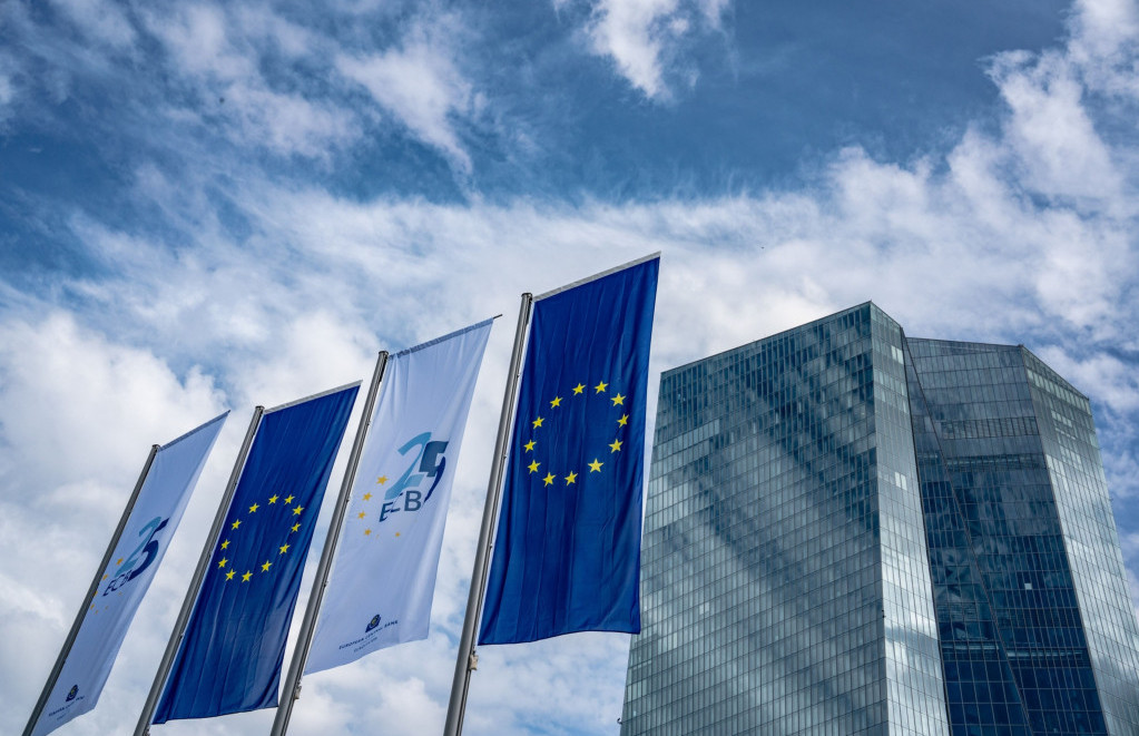 Најголемите европски менаџери на пари сметаат дека каматите не го достигнале својот врв