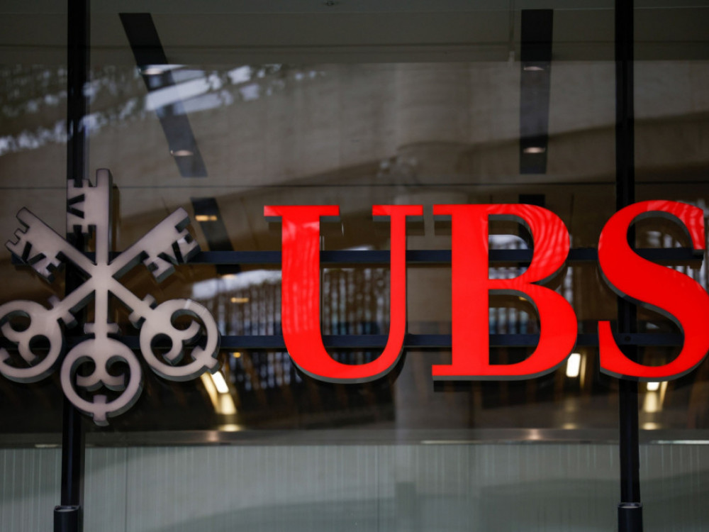 УБС продава обврзници AT1 за милијарда долари
