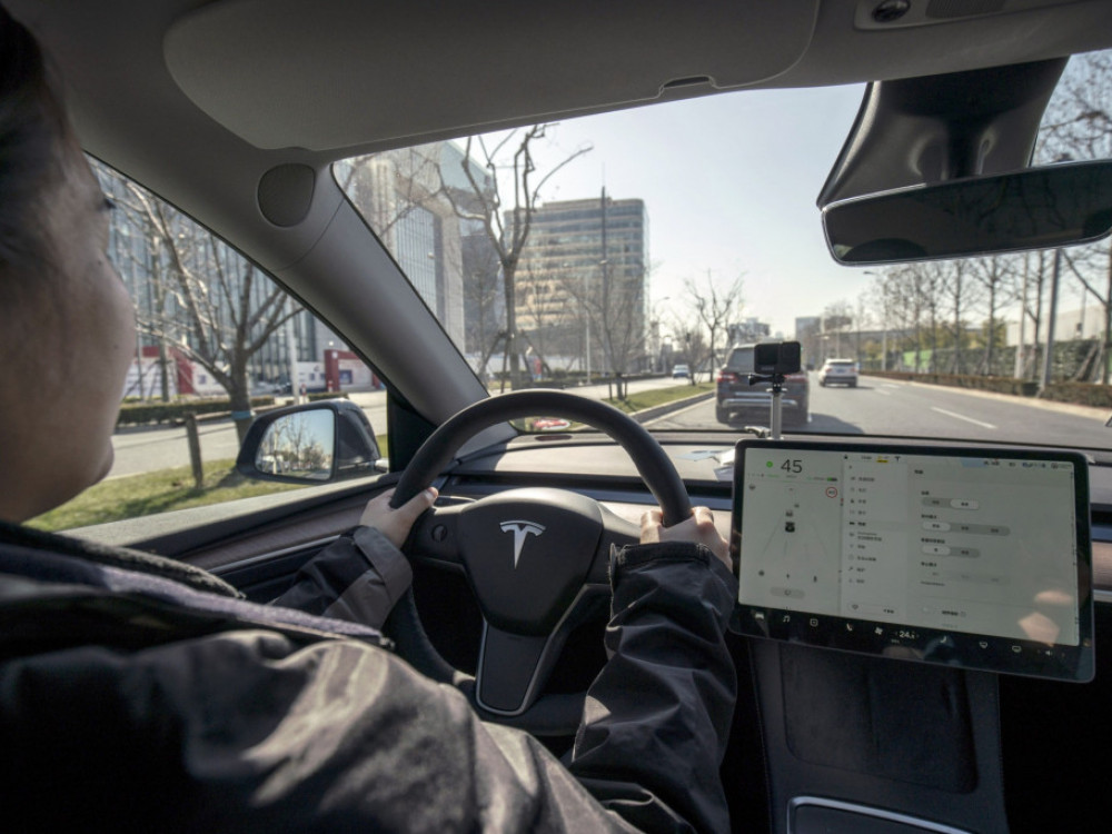 „Тесла“ го обнови „модел у“ во Кина, а цената е непроменета