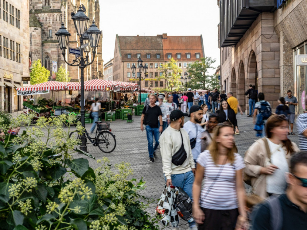 Слабата побарувачка и високите температури ја уриваат цената на гасот
