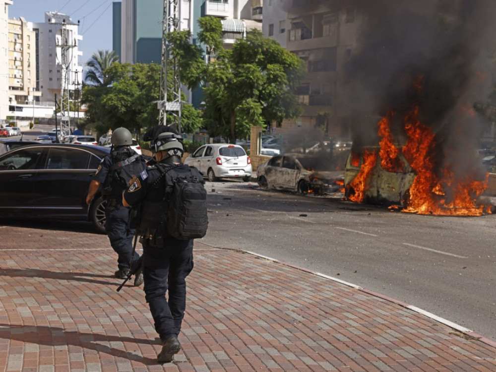Сто македонски државјани бараат евакуација од Израел