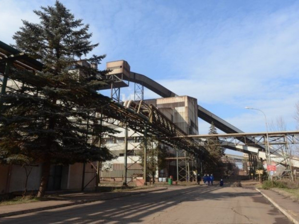 „Еуроникел“ не работи, комбинатот индиректно коментира и за преземањето