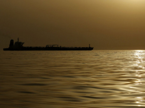 Транспортен брод на природен гас го напушти Египет поради опасност од војна