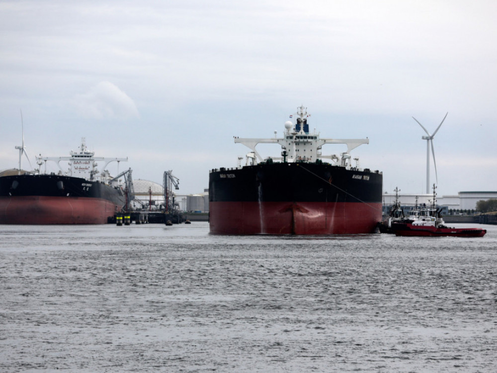 Нафтените танкери во Европа заработуваат 100.000 долари дневно