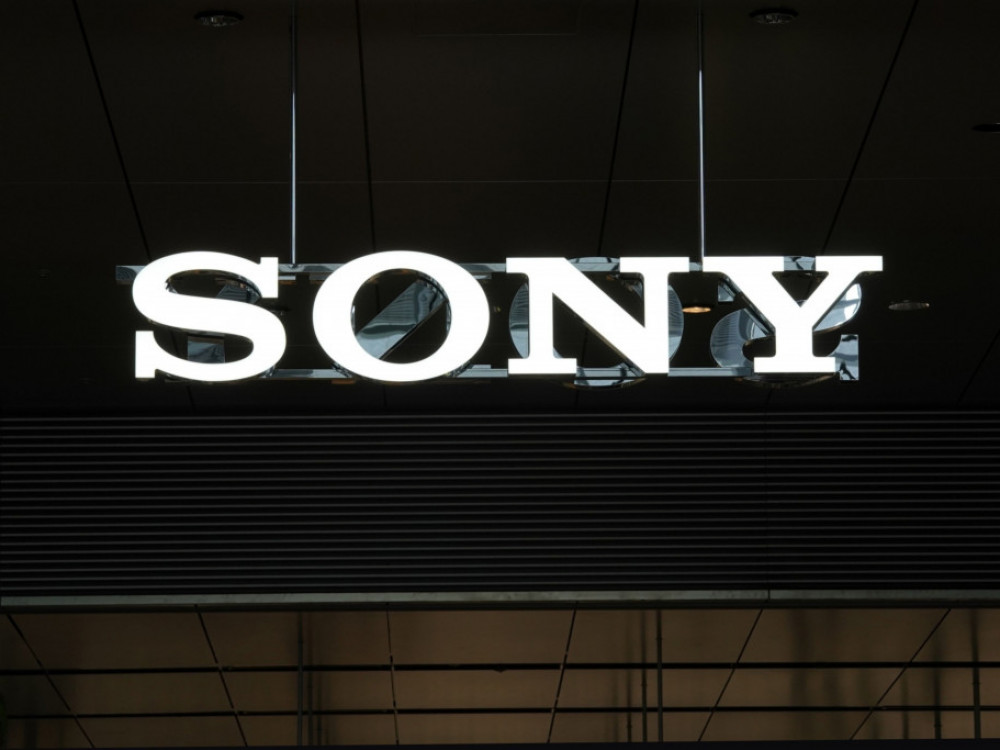 „Сони“ ги зголеми прогнозите за годишниот профит