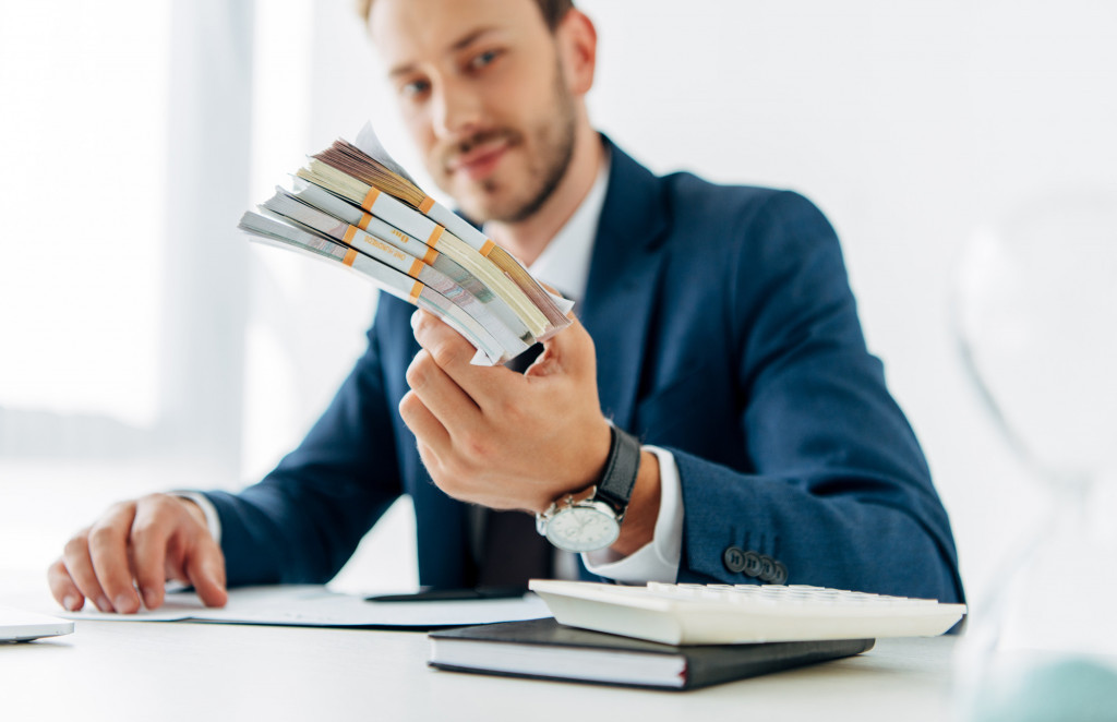 Кои македонски компании заработија милиони, а кои посакуваат подобри времиња?