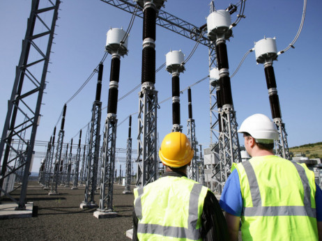 ЕУ планира 584 милијарди евра за ремонт на енергетската мрежа
