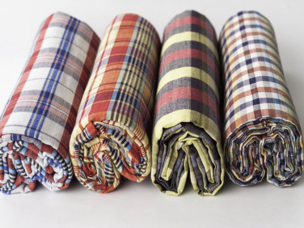 Како да врзете шал со стил?