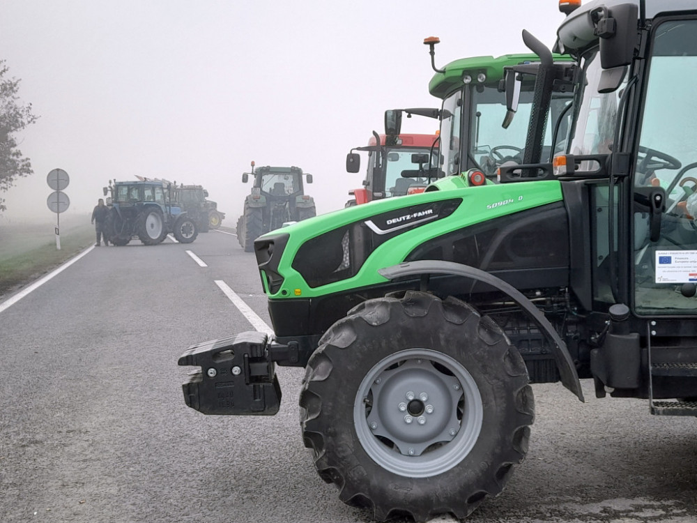 Владата подготвува поддршка, земјоделците ќе го блокираат Париз