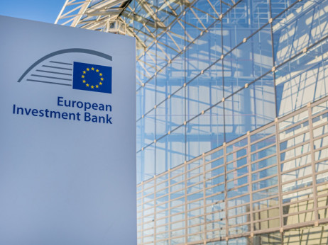 Анкета на ЕИБ покажува затегнување на условите за кредитирање