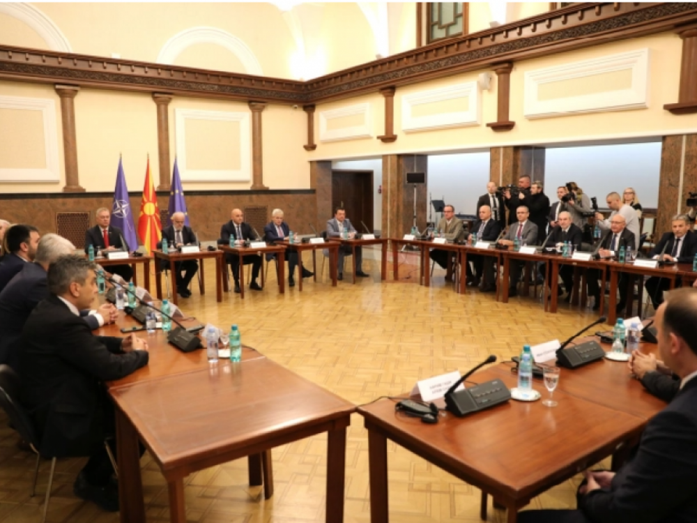 Прв круг претседателски избори на 24 април, парламетарни и втор круг на 8 мај