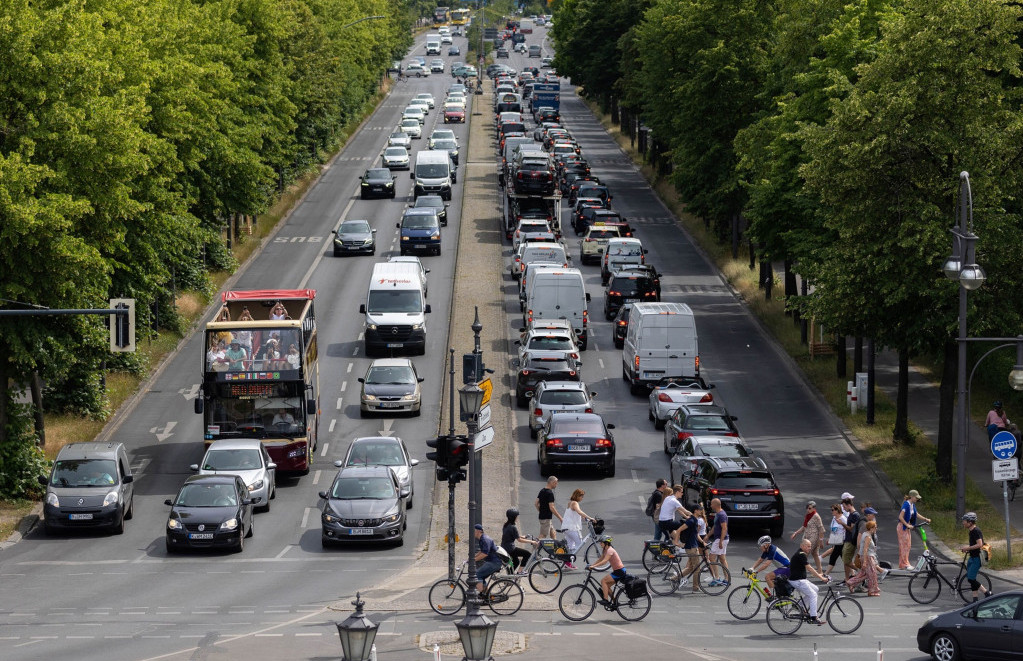 Германија има решение за дупката во буџетот, но нема да им се допадне на возачите