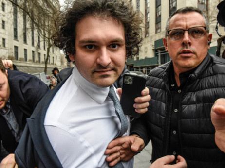 Сем Банкмен-Фрид осуден на 25 години затвор поради колапсот на FTX