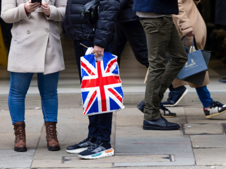 Инфлацијата во Британија послаба од очекуваното, издишка за БоЕ