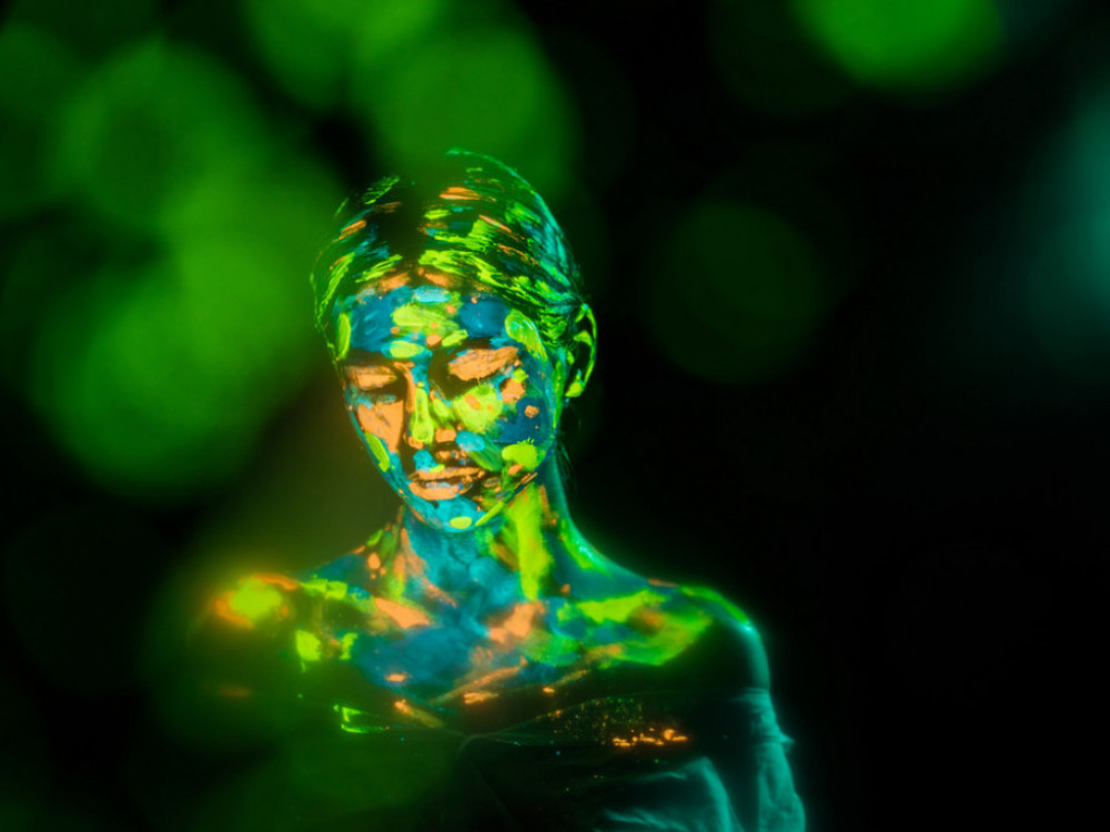 Како неонските светла можат да бидат луксузни?