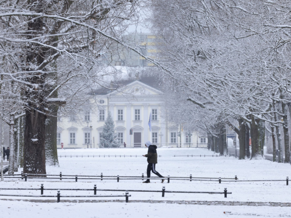 Арктички студ од Париз до Берлин