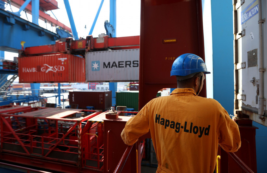 Акциите на европските транспортни компании скокнаа по нападот врз Хутите